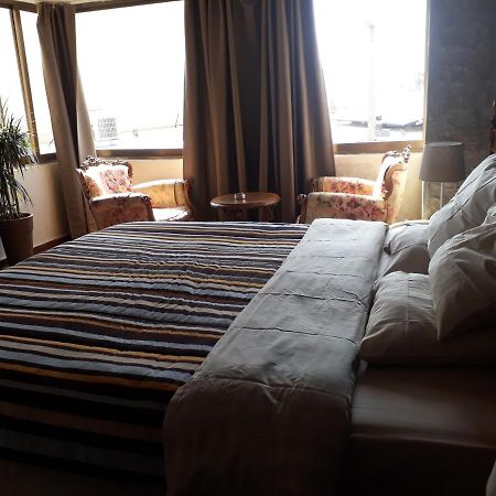 Karavella Vintage Apartment Paphos ภายนอก รูปภาพ