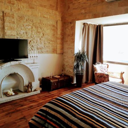 Karavella Vintage Apartment Paphos ภายนอก รูปภาพ