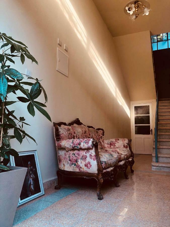 Karavella Vintage Apartment Paphos ภายนอก รูปภาพ
